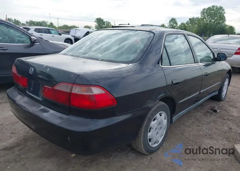 1999 Honda Accord Lx z USA, uszkodzony, nr VIN JHMCG564XXC007996